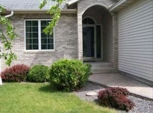 1630 Wedgewood Dr NE, Owatonna, MN 55060