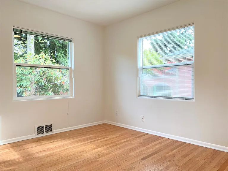 12258 1st Ave NW — Photo 23