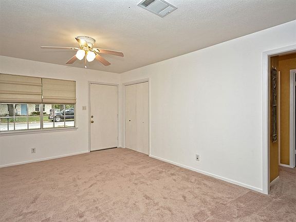 5th image of 401 Tamworth Ave