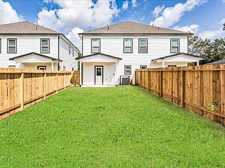 9314 Sundown Houston, Tx 77016 **Sale** With Kristy — Photo 24