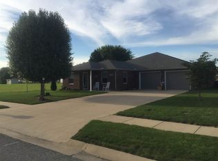 400 Southwood Dr, Tipton, IN 46072