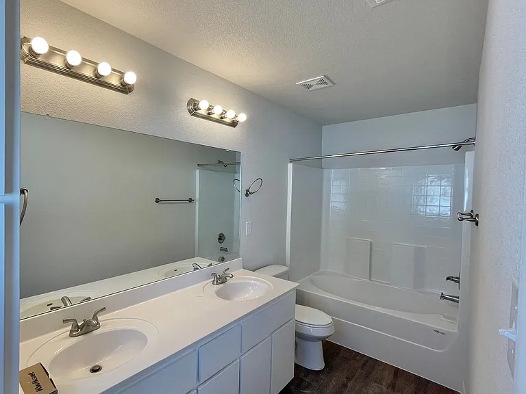 1704 Clovis Dr — Photo 18