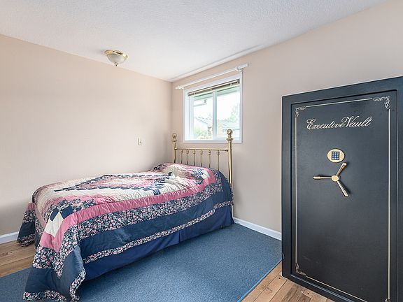 5th image of 763 SE 56th Ave