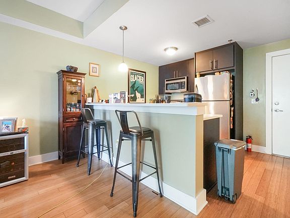 5th image of 636 5th St APT 405