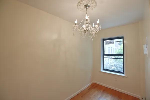 Rented by Compass | media 10