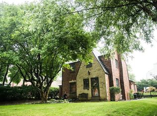 303 Thompson Dr, Pittsburgh, PA 15229