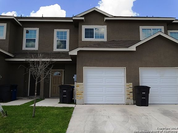 2nd image of 6411 Aspen Hl