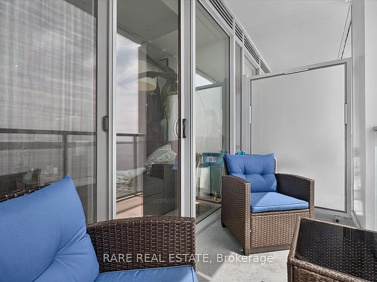 39 Mary St #1810 — Photo 30