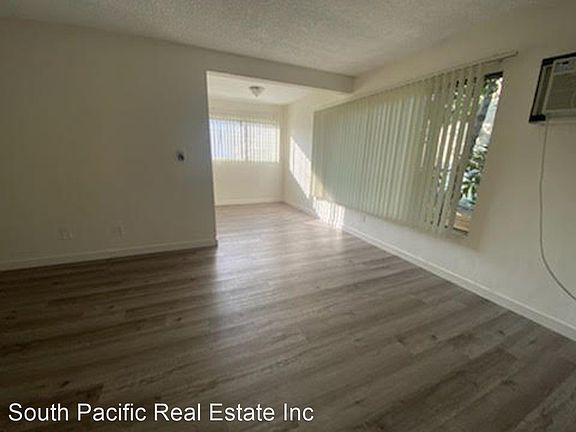 2nd image of 844 S Wilton Pl APT 10