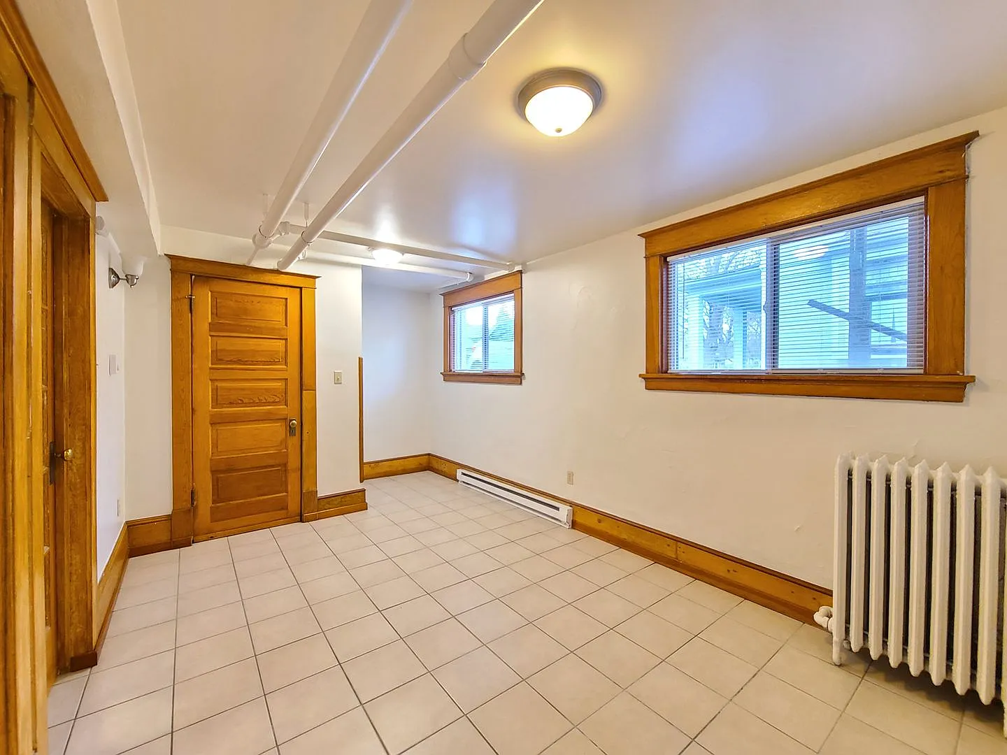 626 S Cedar St — Photo 4