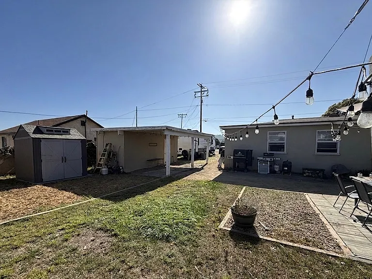 3266 West St — Photo 2