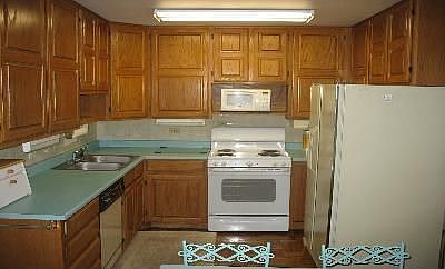 3rd image of 715 S Alton Way Unit 6D
