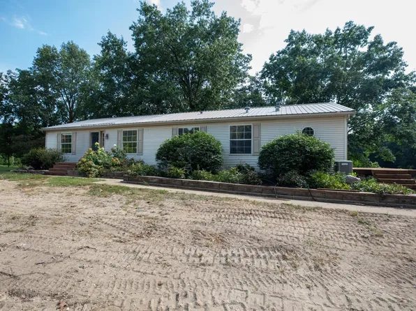 13369 Rose Rd, Plymouth, IN 46563