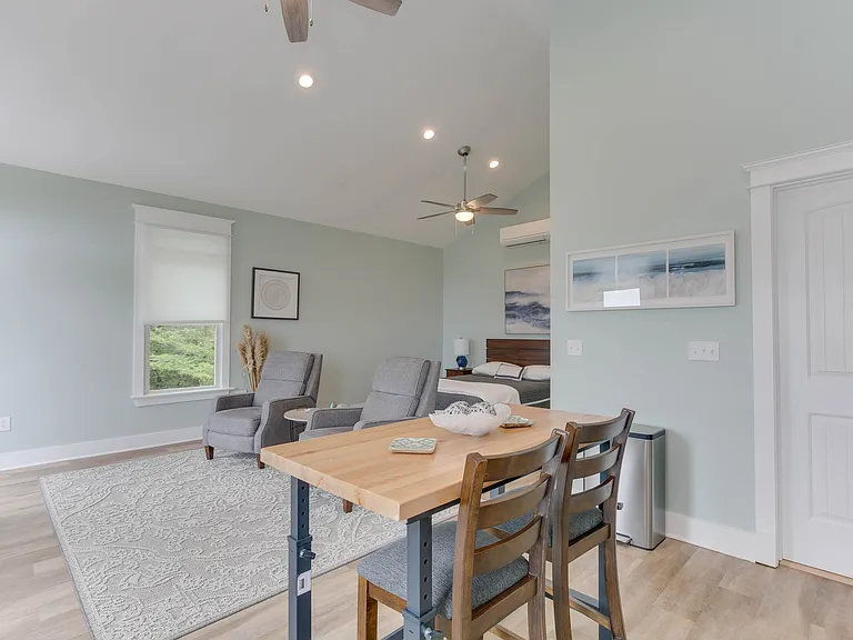 1167 Chapel Ln #B — Photo 2