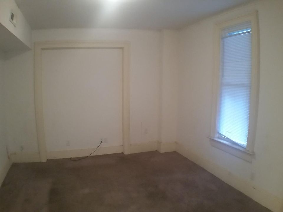 Family room off Kitchen