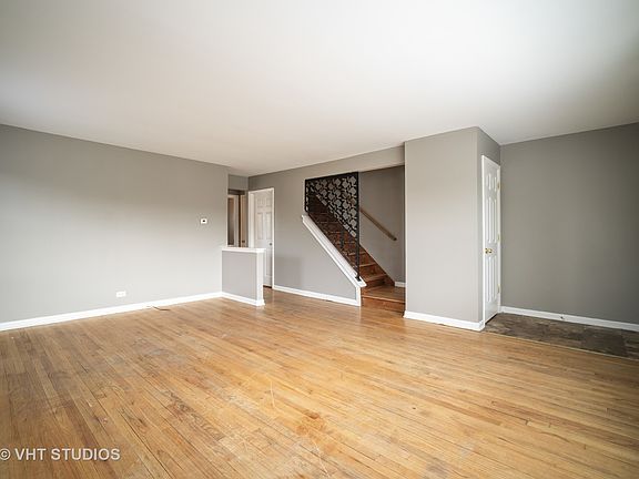3rd image of 1735 N Berwick Blvd APT D