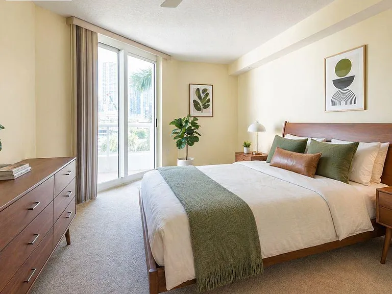 401 SW 4th Ave #401 — Photo 22