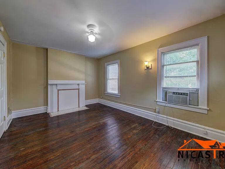 1638 Indianola Ave — Photo 42