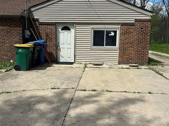4th image of 25205 Inkster Rd