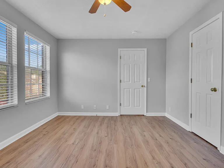 151 N Timber Dr — Photo 26