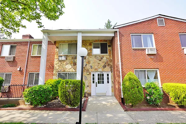 Sold by REMAX Elite | media 1