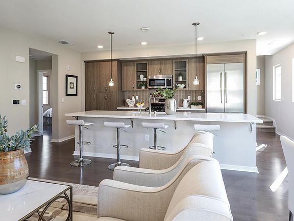 2nd image of 1073 Foxglove Pl Unit 105