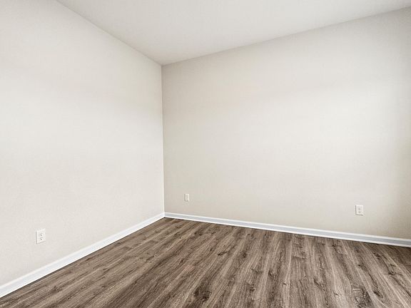 2nd image of 8735 Belmont Woods Blvd