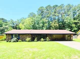 23 Woodlawn Dr, Magnolia, AR 71753
