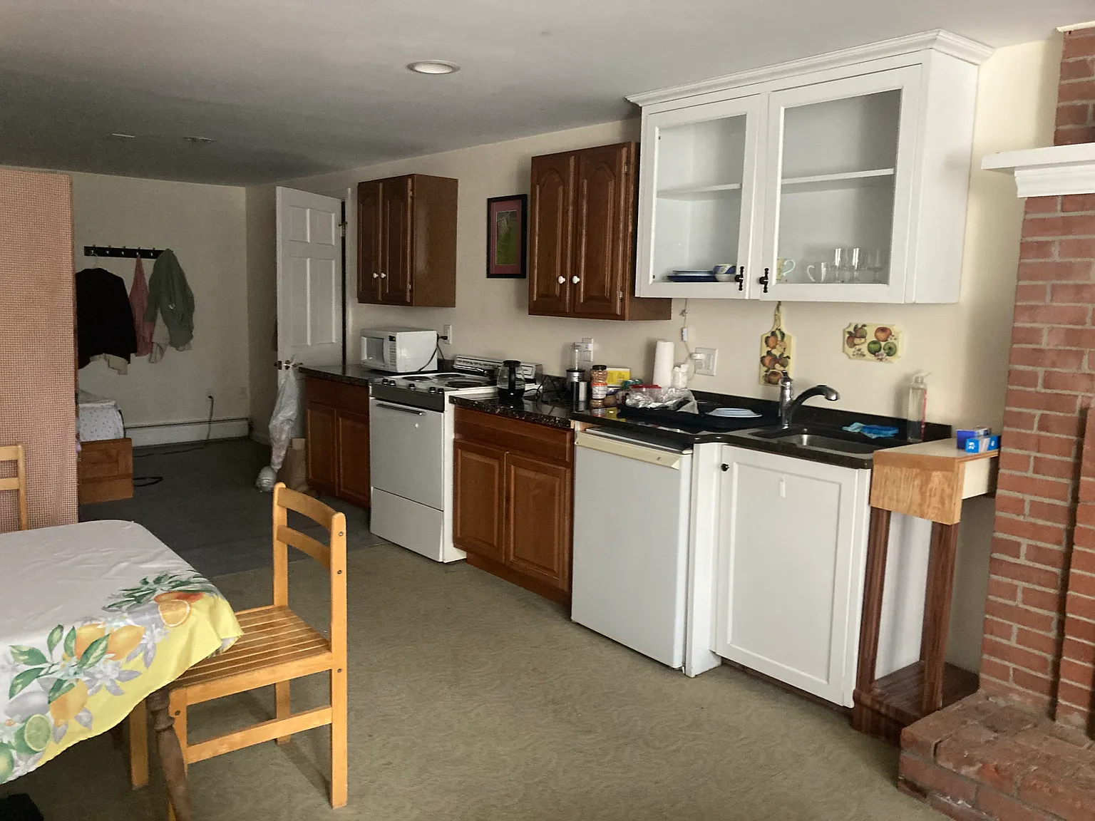 Studio, 450 sqft, $1,000 — Photo 4
