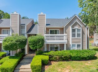 9605F Vinca Cir, Charlotte, NC 28213