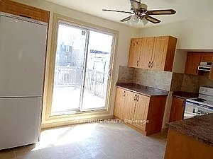 85 Baldwin St — Photo 2