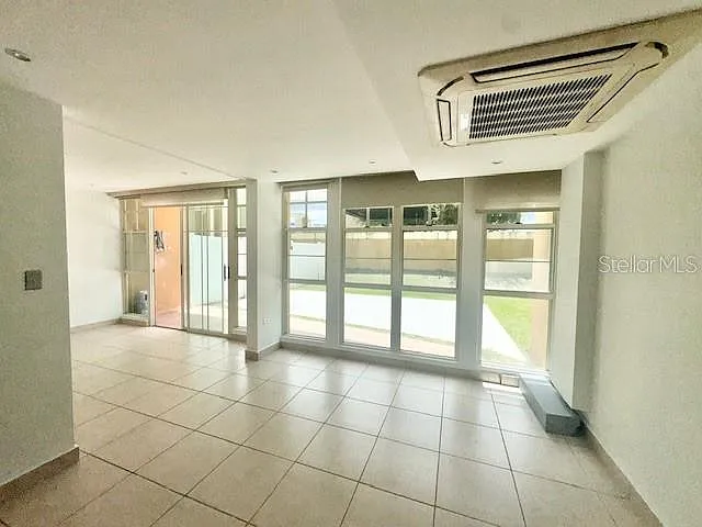 8 Santa Cecilia #8-104 — Photo 4