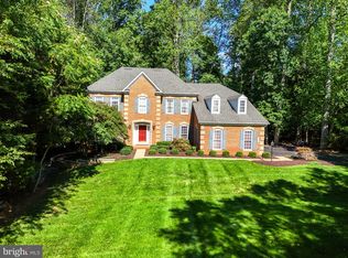 6839 Tanglewood Dr, Warrenton, VA 20187