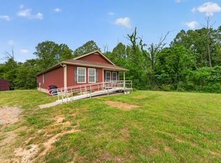 374 Douglas Ln, Lafayette, TN 37083