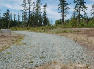 2215 Corsair Ln, Oak Harbor, WA 98277