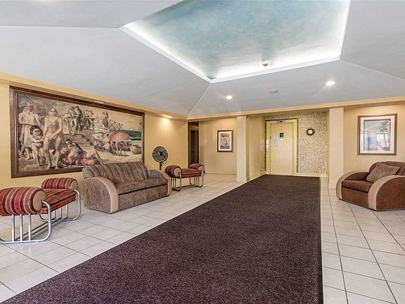 2nd image of 855 E Broadway APT 3H