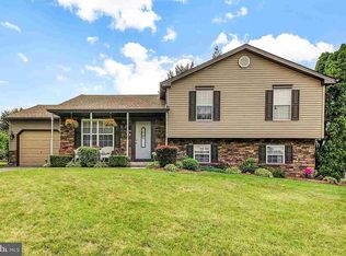 646 Salem Rd, Harrisburg, PA 17111