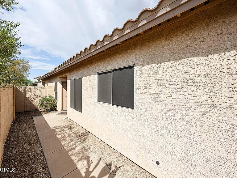 25242 N 40th Ln — Photo 29