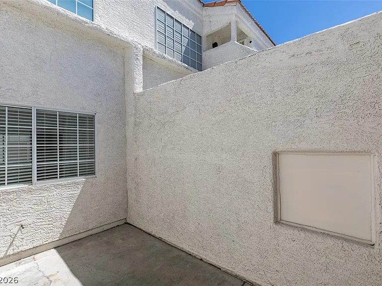 1800 Edmond St #124 — Photo 65