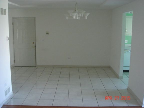 5th image of 6650 183rd St APT 2D