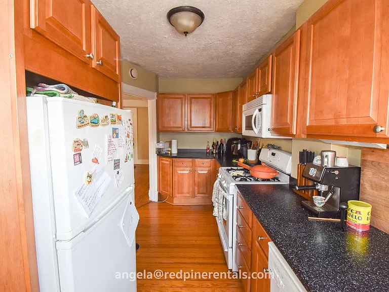 5930 Elwood St #3 — Photo 12