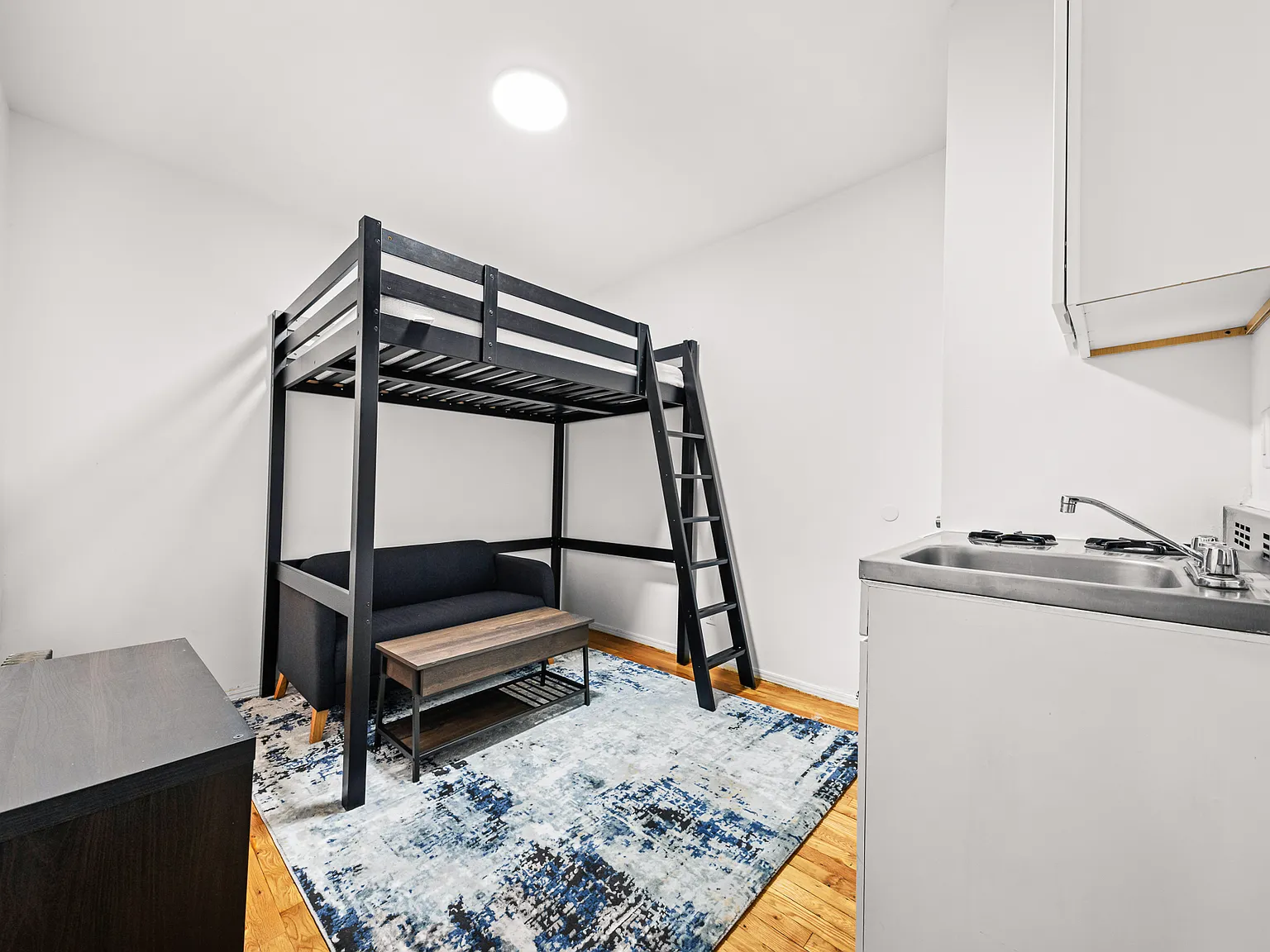 240 West 64th Street — Photo 2