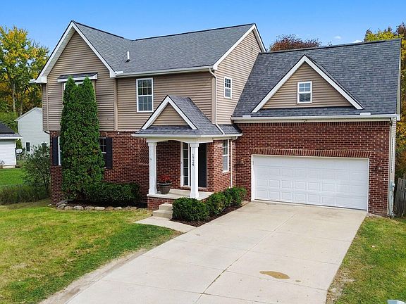 3rd image of 1724 Enclave Ln