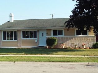 28 E Schubert Ave, Glendale Heights, IL