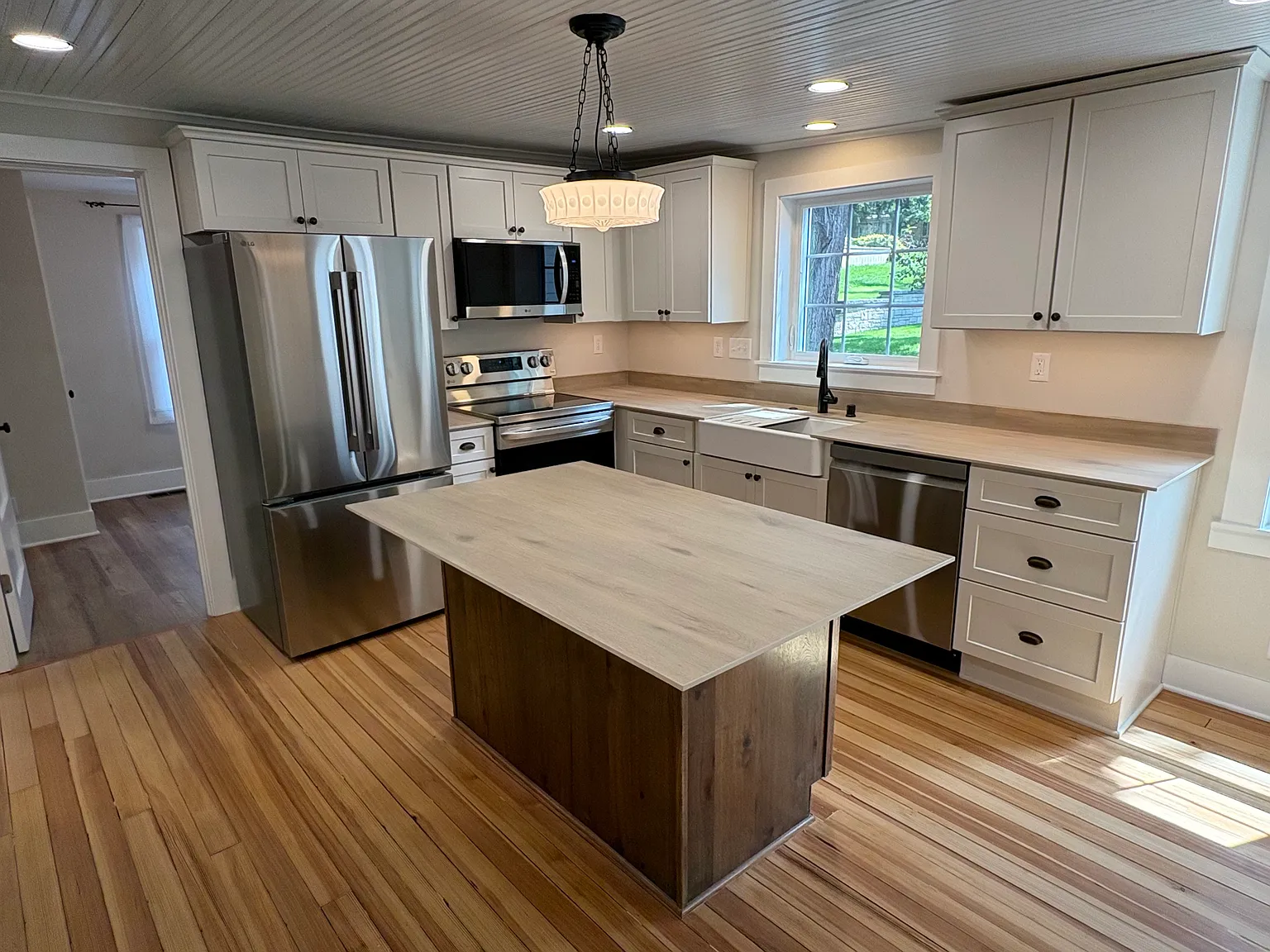 4 bed, 1512 sqft, $3,800 — Photo 4