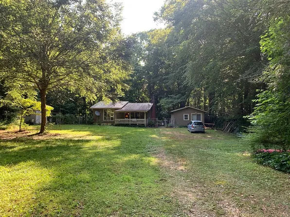 1904 Fonta Flora Rd, Nebo, NC 28761