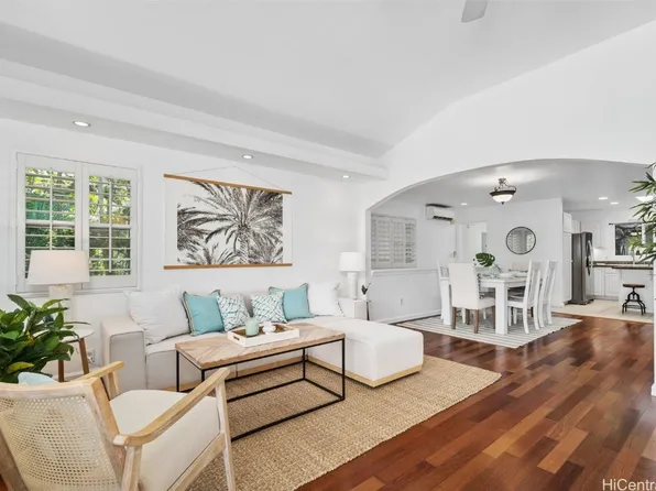 2011 Puowaina Dr, Honolulu, HI 96813