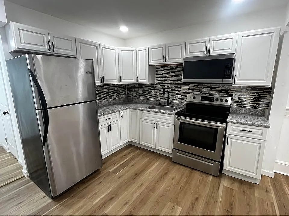 1st image of 312 Bell Aly