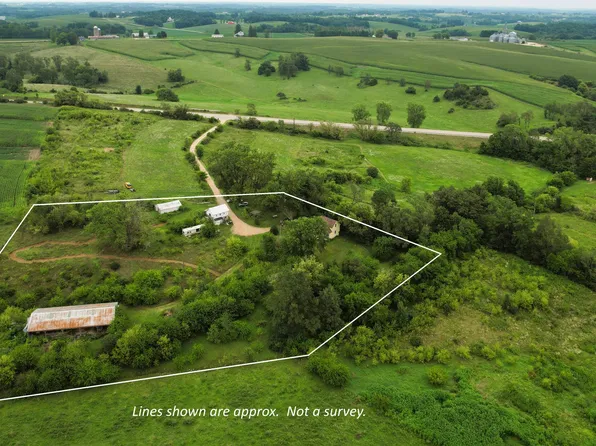 S5923 Highway 14, Viroqua, WI 54665