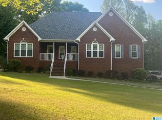 162 Grove Hill Dr, Alabaster, AL 35007